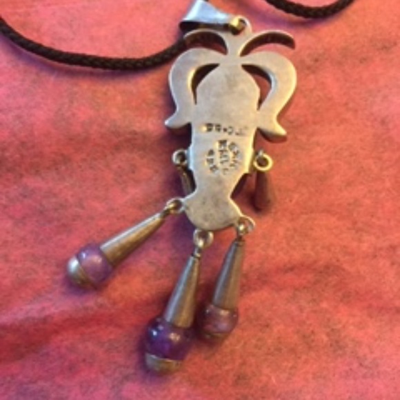 Vintage Taxco SIGNED & HALLMARKED carved Aztec face pendant - Picture 2 of 2